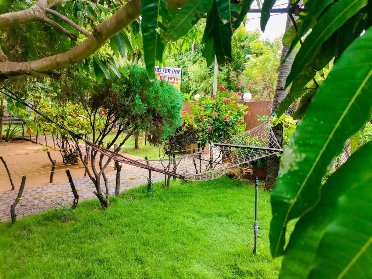 Lobster Inn Trincomalee Ngoại thất bức ảnh