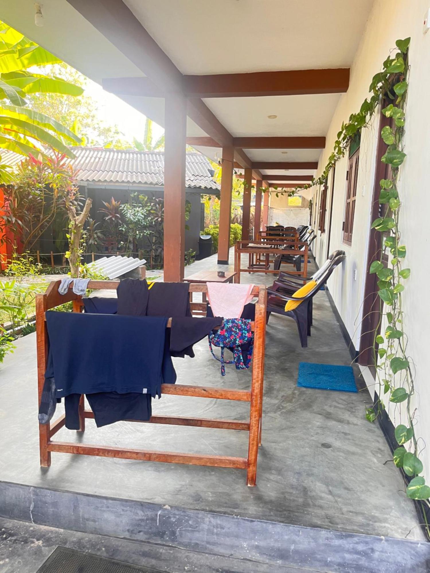 Lobster Inn Trincomalee Ngoại thất bức ảnh