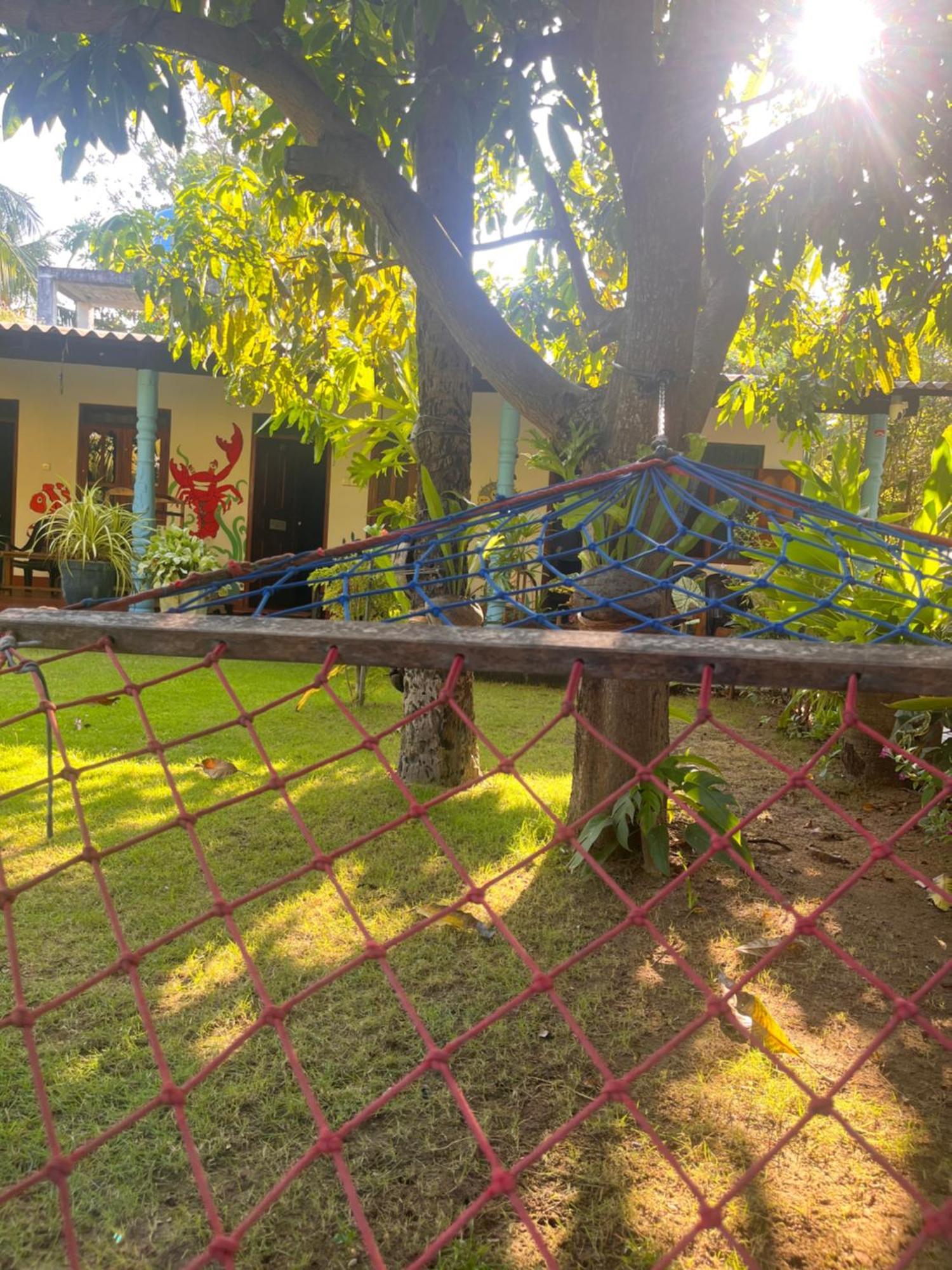 Lobster Inn Trincomalee Ngoại thất bức ảnh