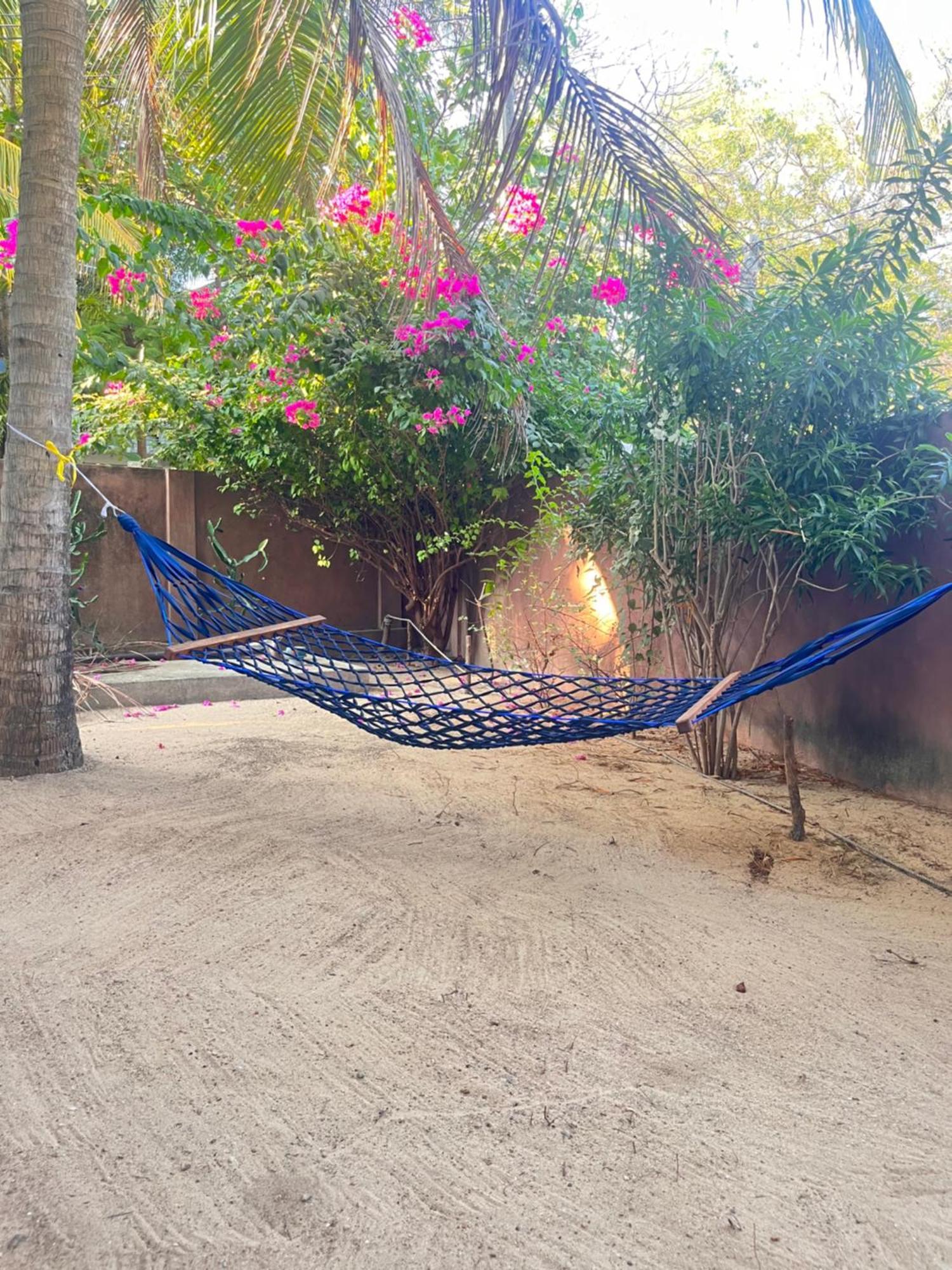 Lobster Inn Trincomalee Ngoại thất bức ảnh