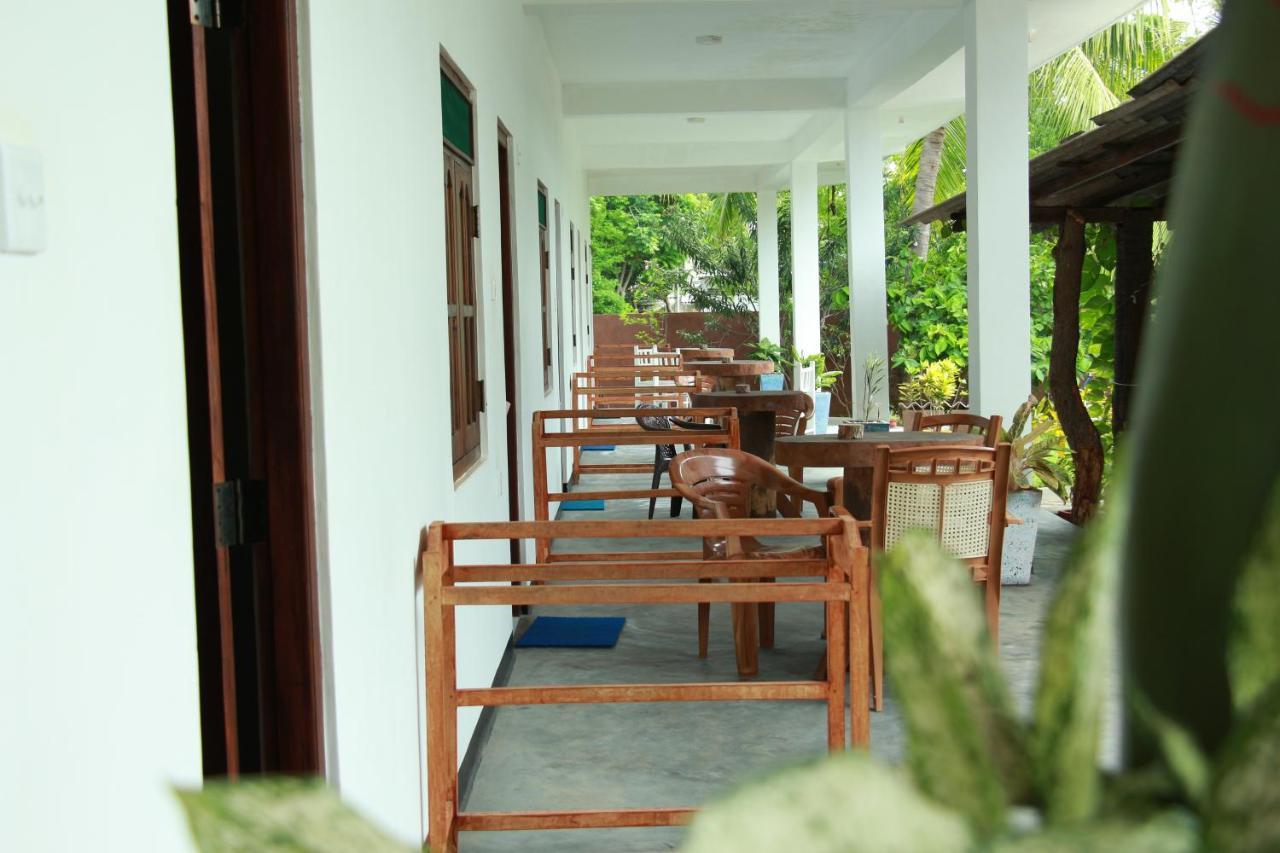 Lobster Inn Trincomalee Ngoại thất bức ảnh