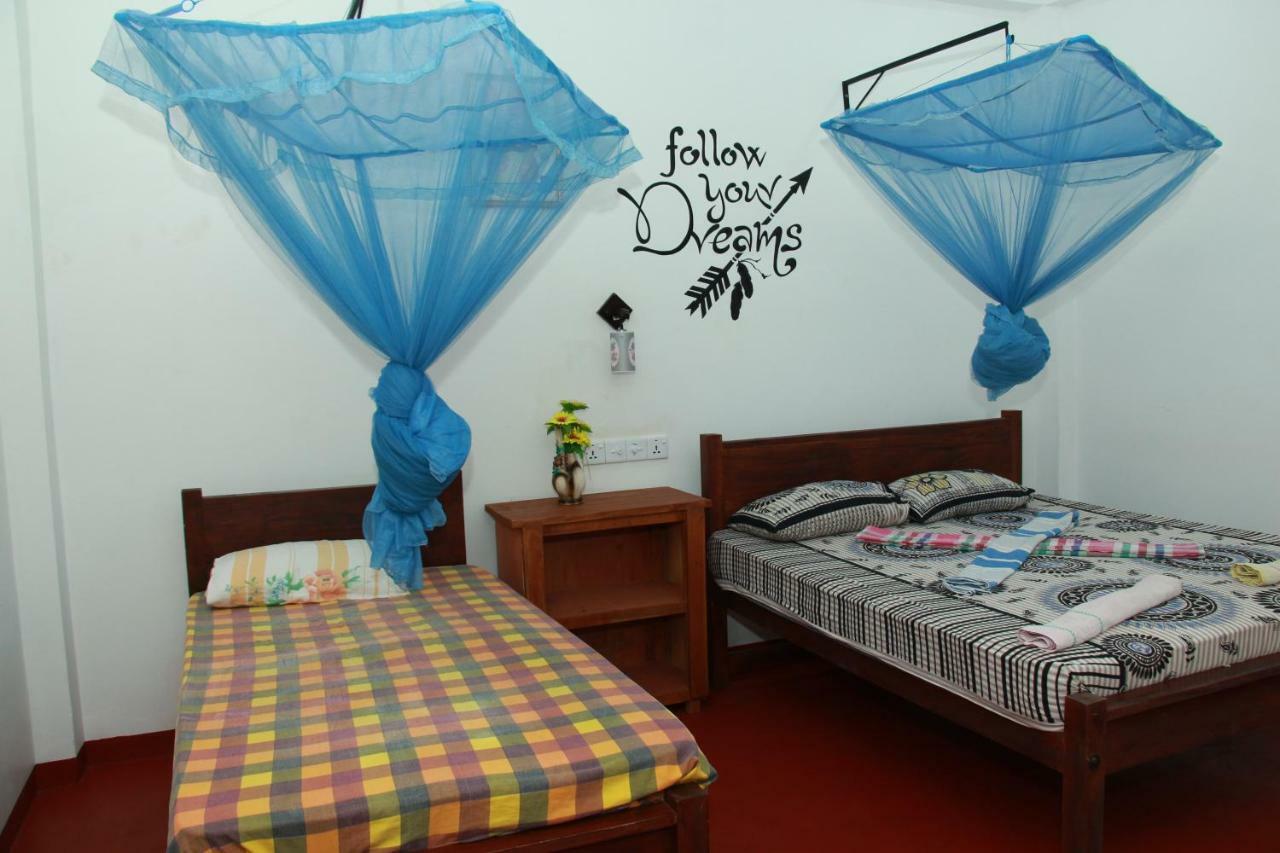 Lobster Inn Trincomalee Ngoại thất bức ảnh